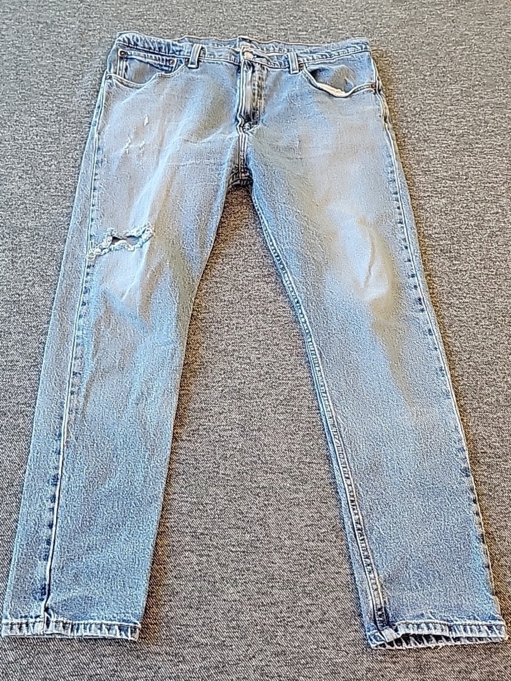 Levi's 512 Jeans Men's 36x30 Medium Wash Slim Taper Distressed Ripped Knee Denim